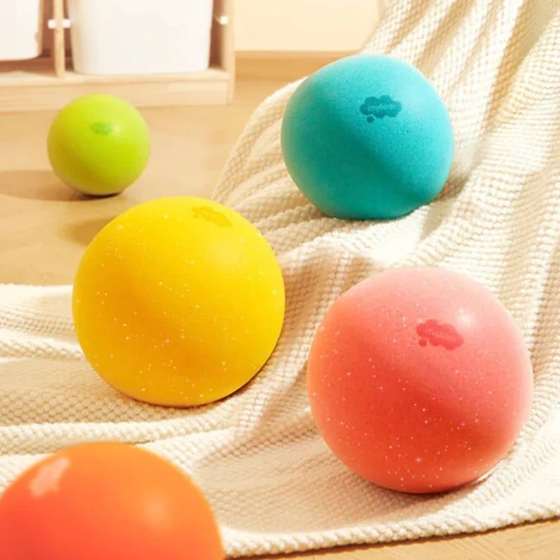 Leiser flauschiger Ball – Türkis