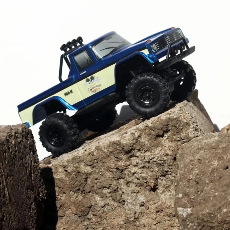 Carisma MSA CIS 79368 - 1E Scale Coyote Pup 1:24