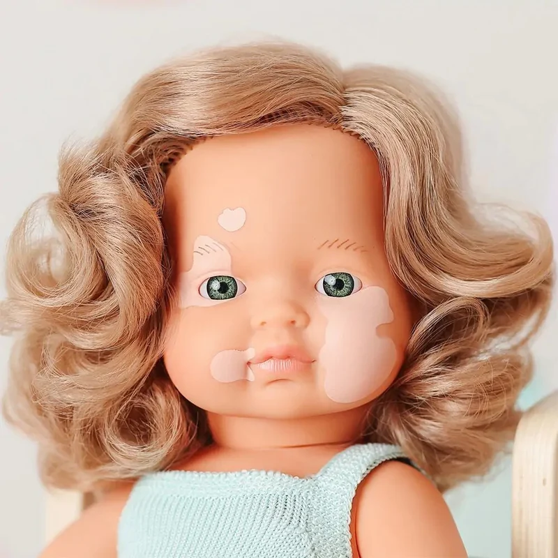 Puppe Mädchen Colourful Edition Doll – Europäerin dunkelblond mit Albinismus 38 cm