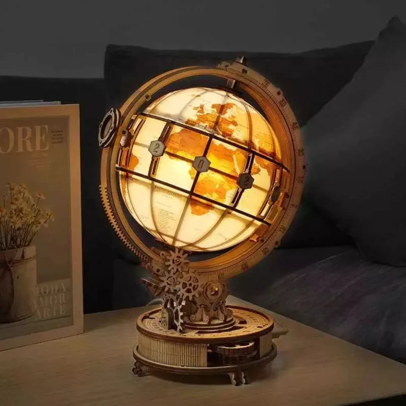 ROKR - Luminus Globe - mechanisches Holzmodell