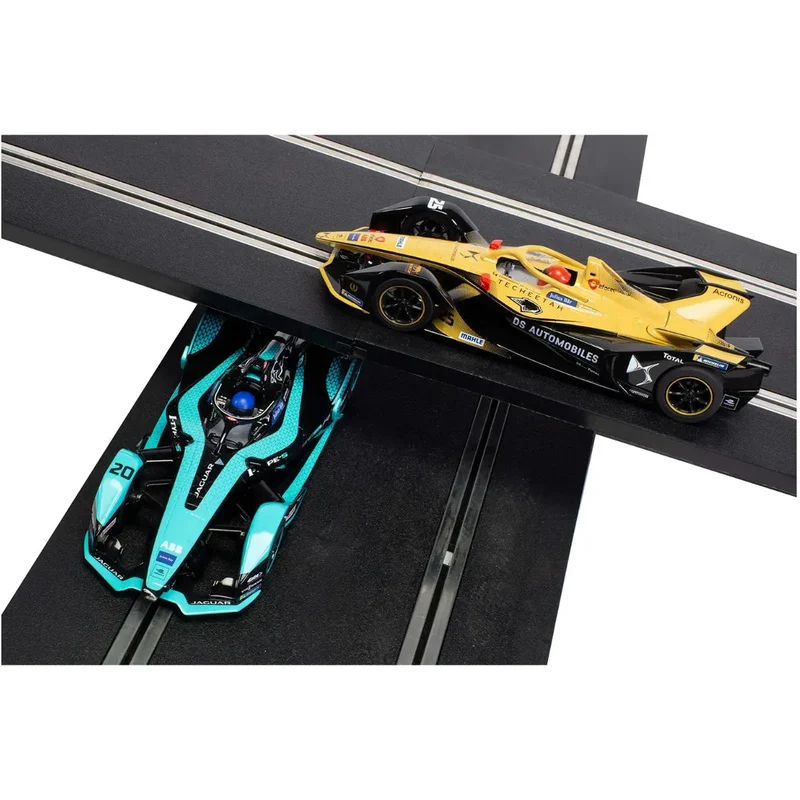 Rennbahn Scalextric Sport Spark Plug Formula E Race Set