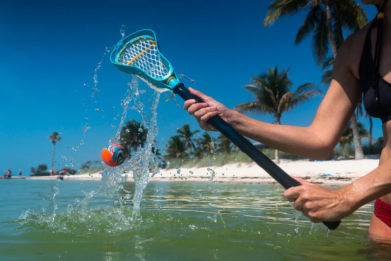 Wassergeschicklichkeitsspiel - Lacrosse blau
