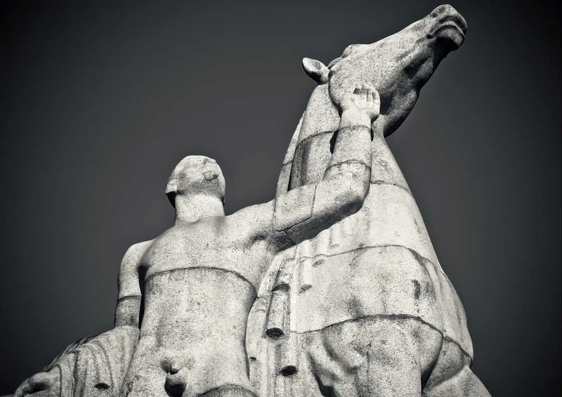 58322 Hintergründe - Statue Puzzle