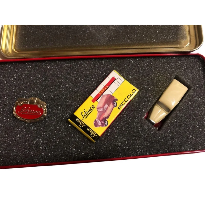 Schuco - Piccolo - Set Blechspielzeugausstellung Handwerkerhof 1998