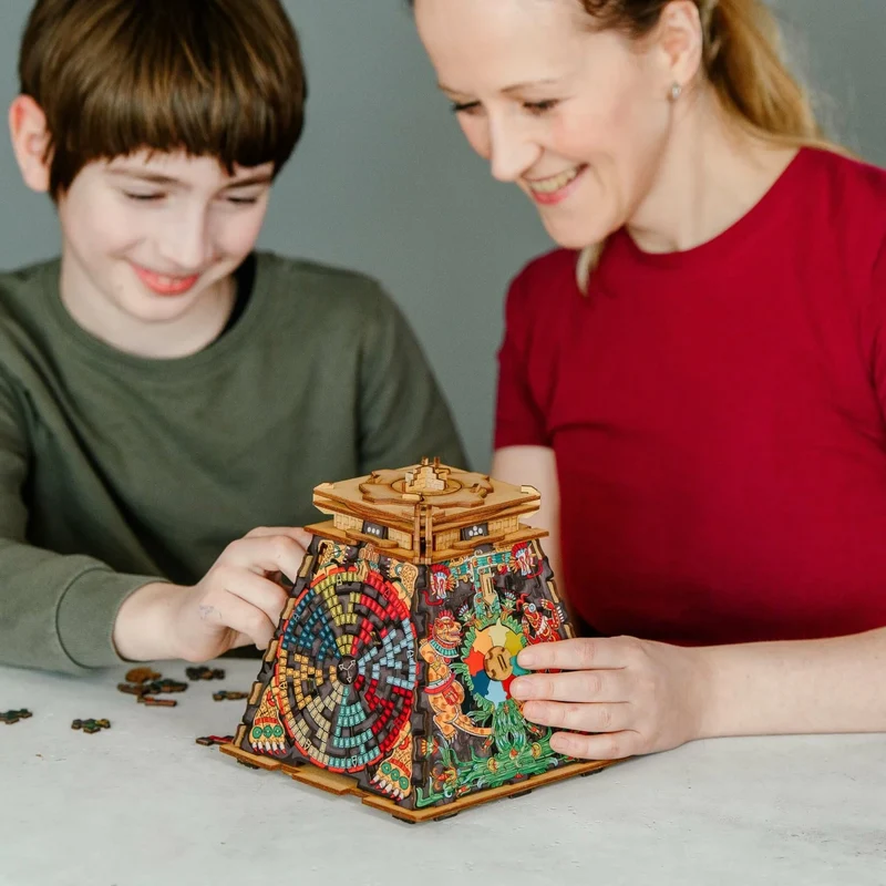 Die Sonnenpyramide - Cluepuzzle