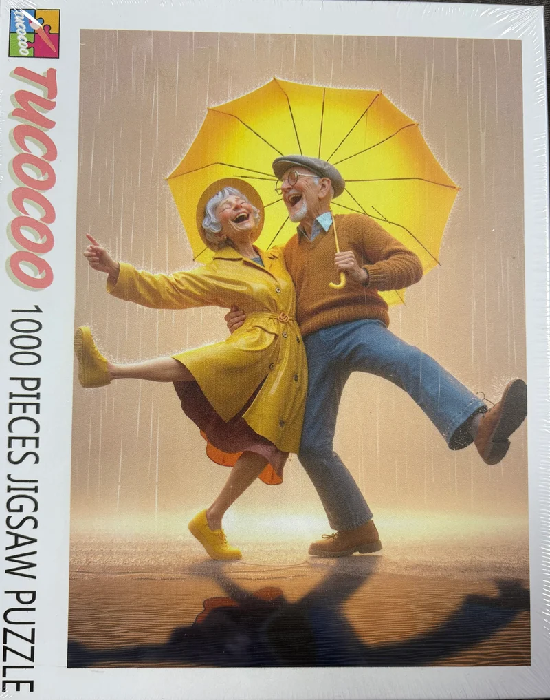 Playful Seniors - Grandma and Grandpa Dancing in the Rain (1000pcs)