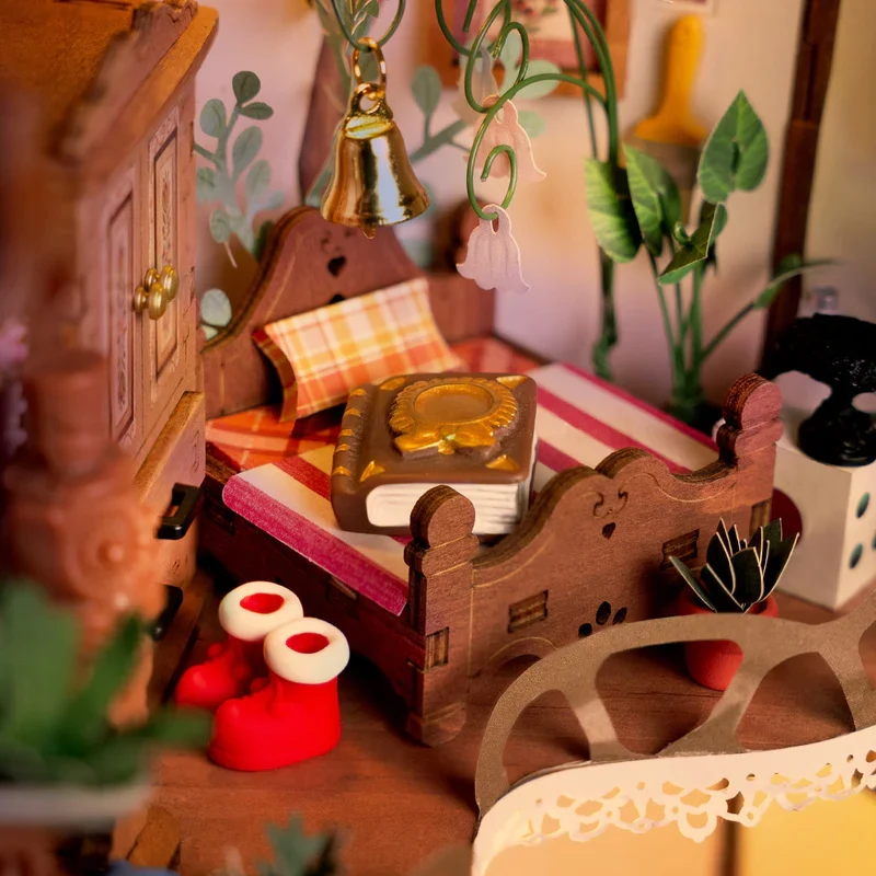 DIY Miniature House - Fairytale Tree House (Wood)