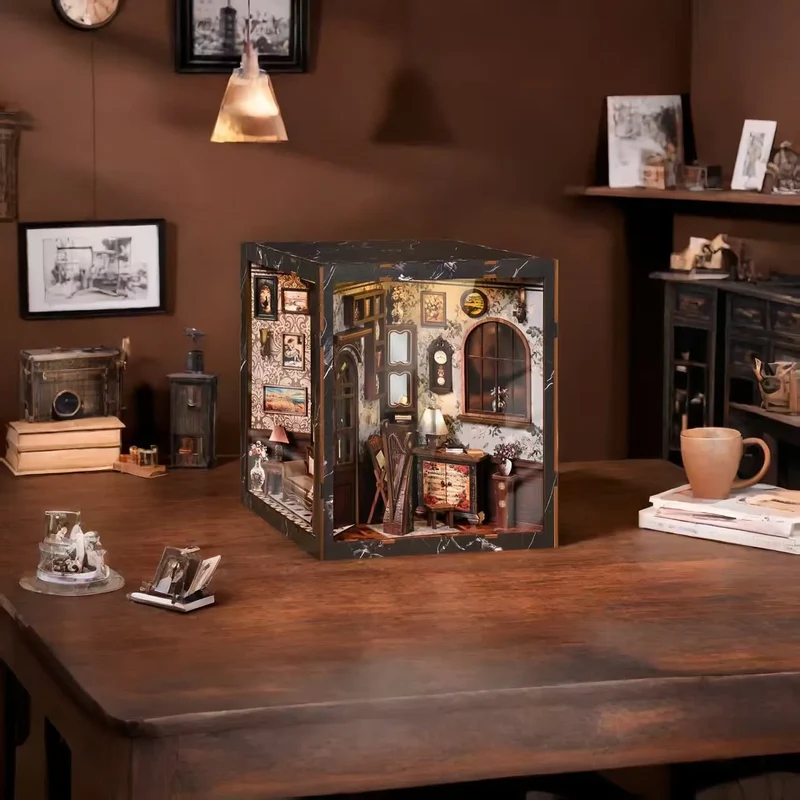 European Melody Diorama (Wood)