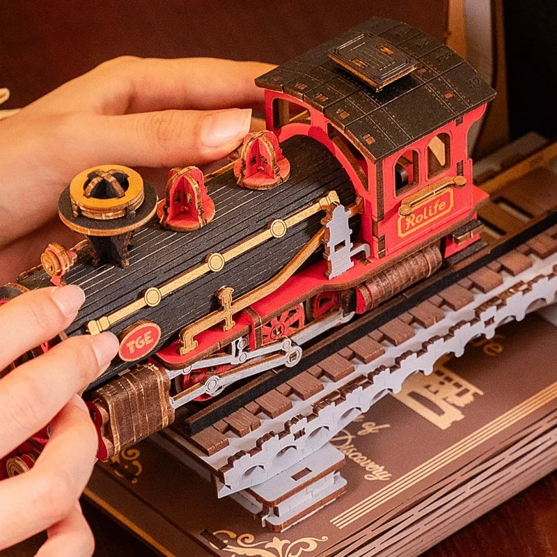 Book Nook - Century Train (Wood)