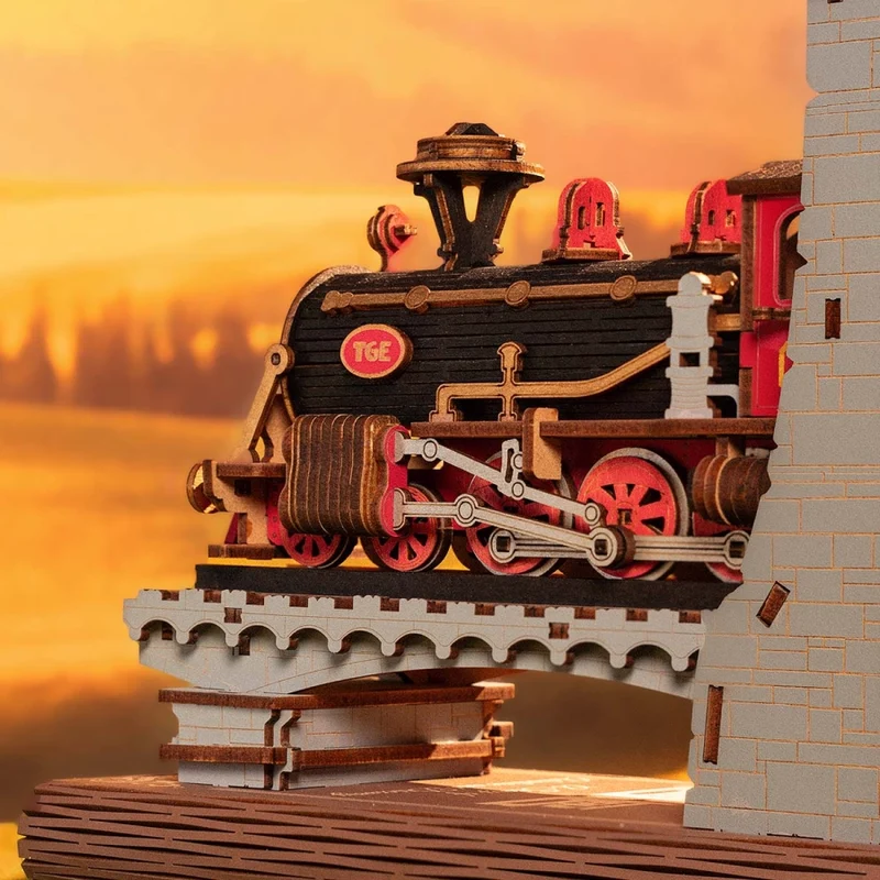 Book Nook - Century Train (Wood)