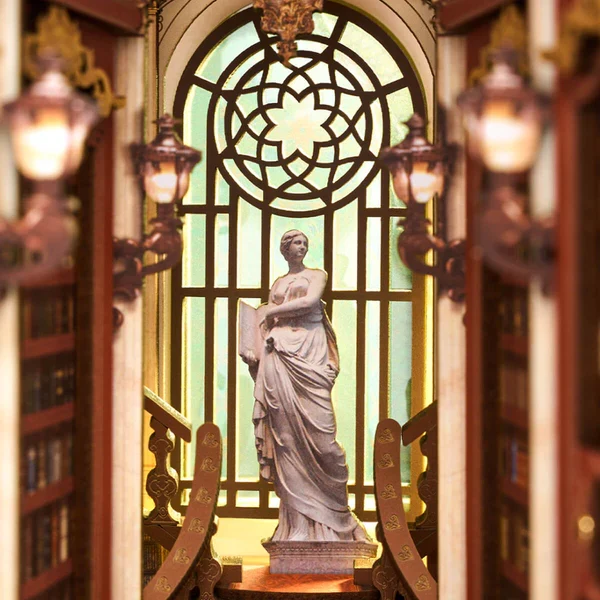 Book Nook - Library of Wonders (Wood)