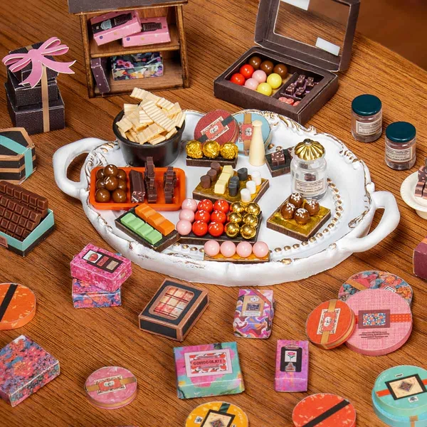 DIY Miniature House - Henry's Chocolate (Wood)