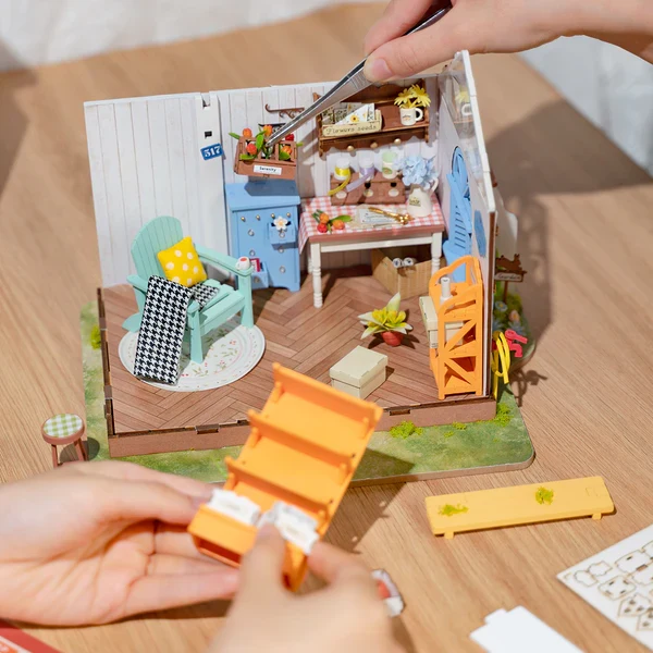 DIY Miniature House - Dreamy Garden House (Wood)