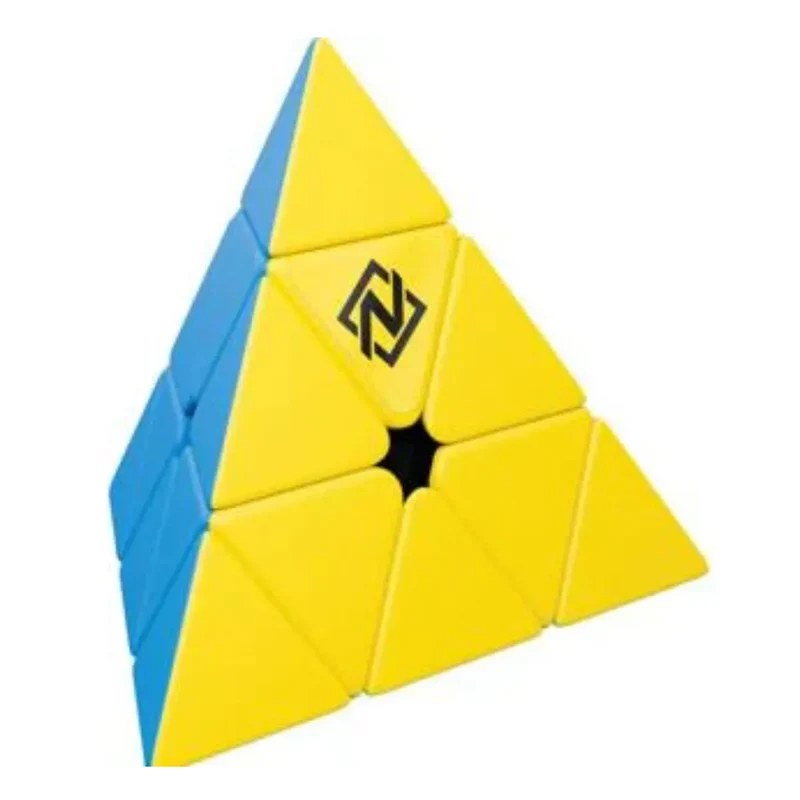 Goliath - Nexcube Pyramid - ein dreieckiges Puzzlespiel
