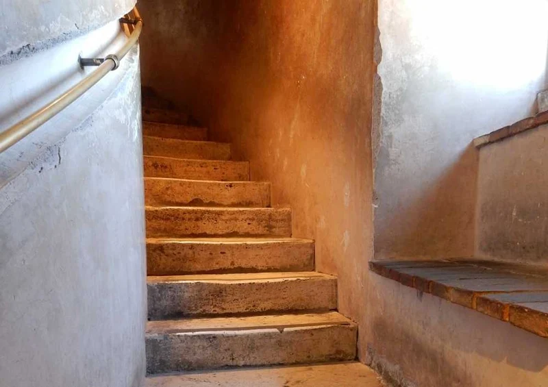 61716 Hintergründe - Steintreppe Puzzle