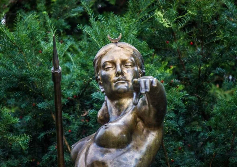 60995 Hintergründe - Goldstatue Puzzle
