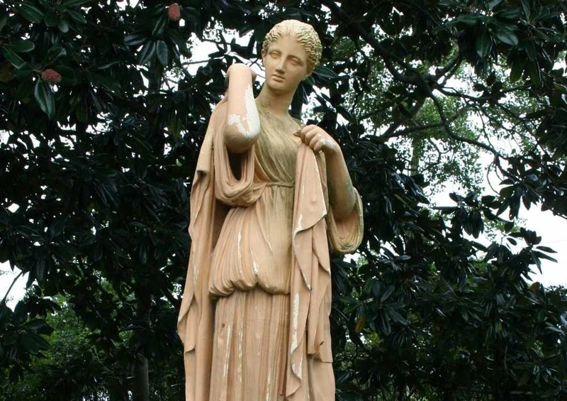 61010 Hintergründe - Gartenstatue Puzzle