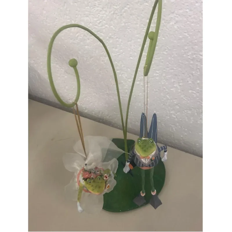 Krinkles - Frosch - Hochzeitspaar inkl. Ständer