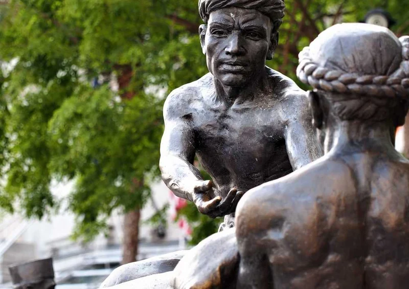64119 Hintergründe - Statue Puzzle