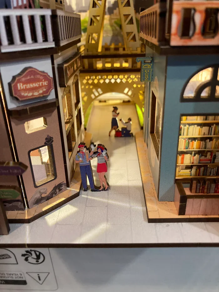 Book Nook - Paris - Tiny Adventures (Wood)