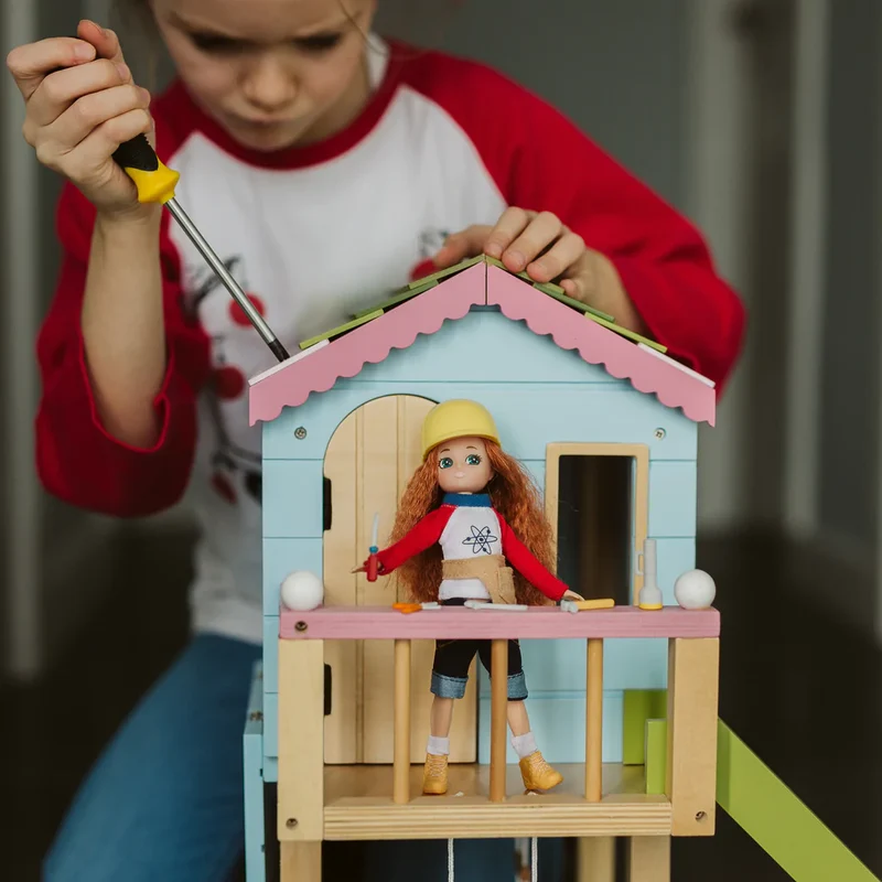 Puppe – Junge Erfinderin