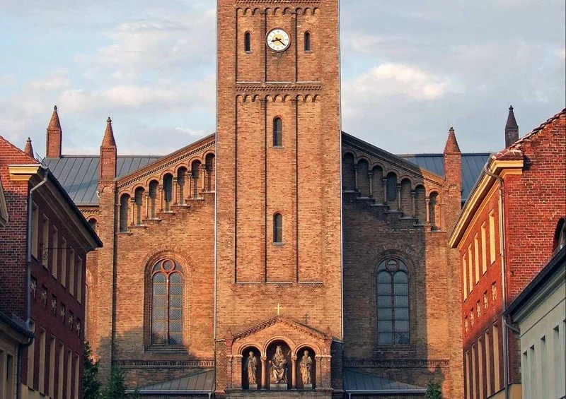 65770 Religion - Peter und Paul Kirche Puzzle