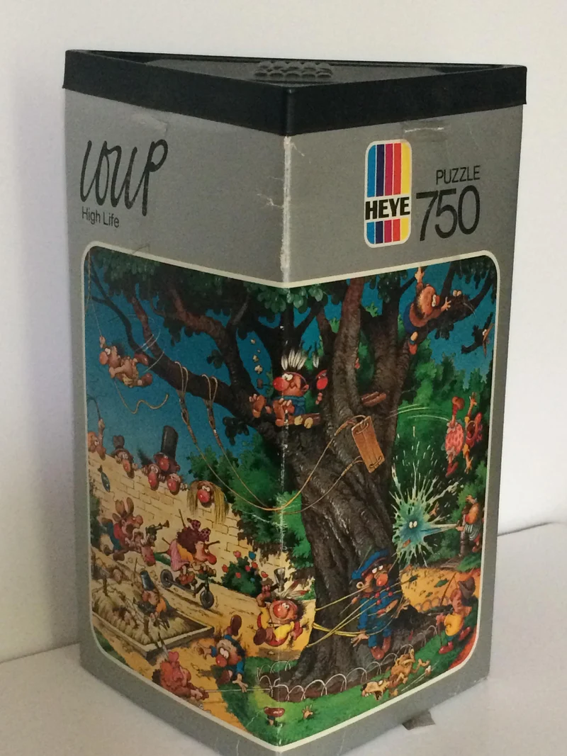 PFG RARE - High Life - Vintage, 1974 (Triangular Box) (750pcs) (Usage/Used - PUZZLES FOR GOOD)
