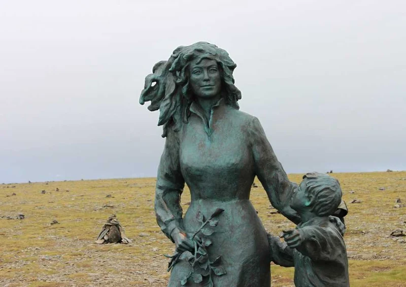 66554 Hintergründe - Statue Puzzle
