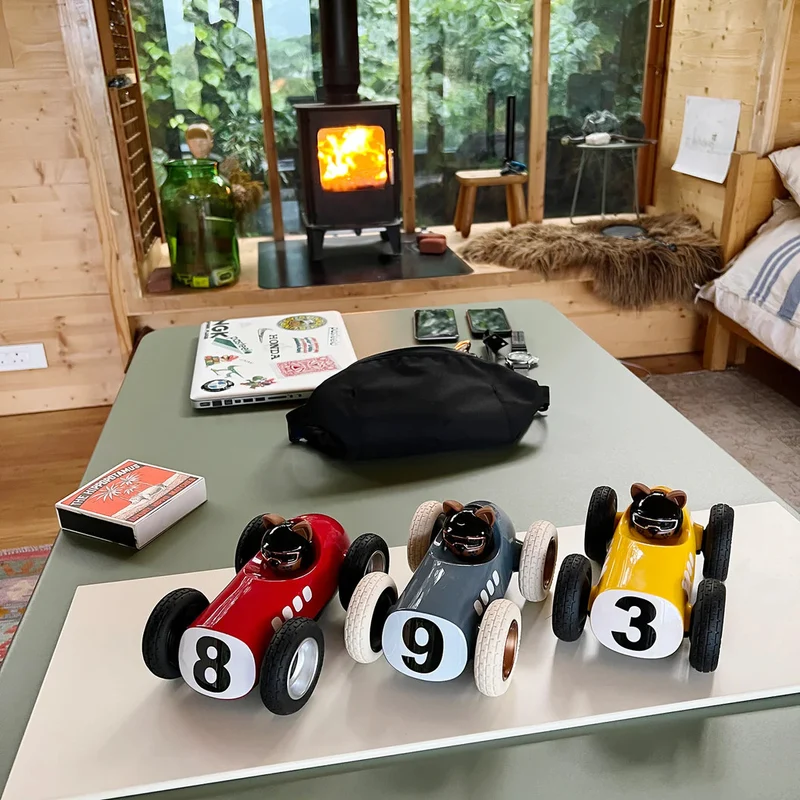 Egg Roadster – Hardy