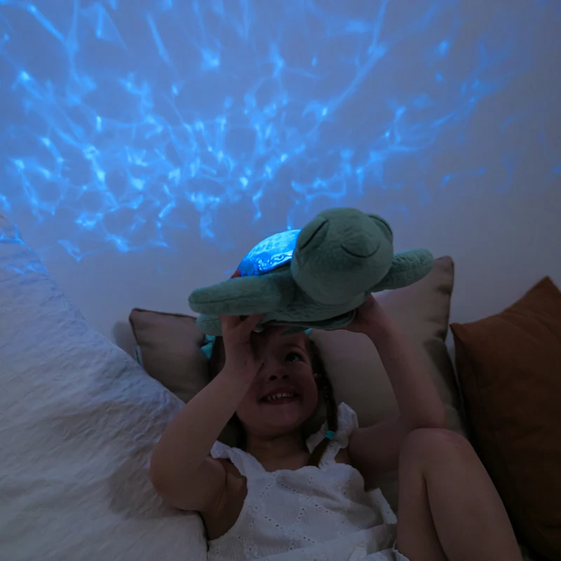 Tranquil Turtle™ Spieluhr-Projektor - Unterwasser-Schildkröte grün ECO