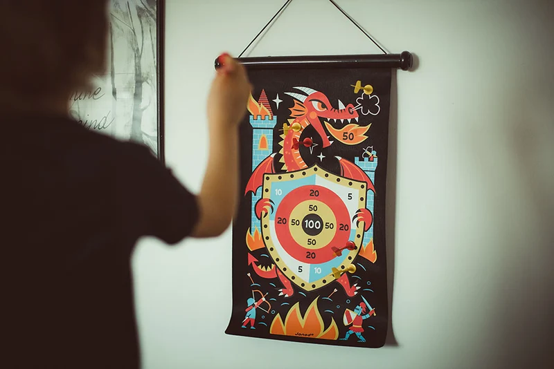 Magnetisches Dartspiel – Drachen