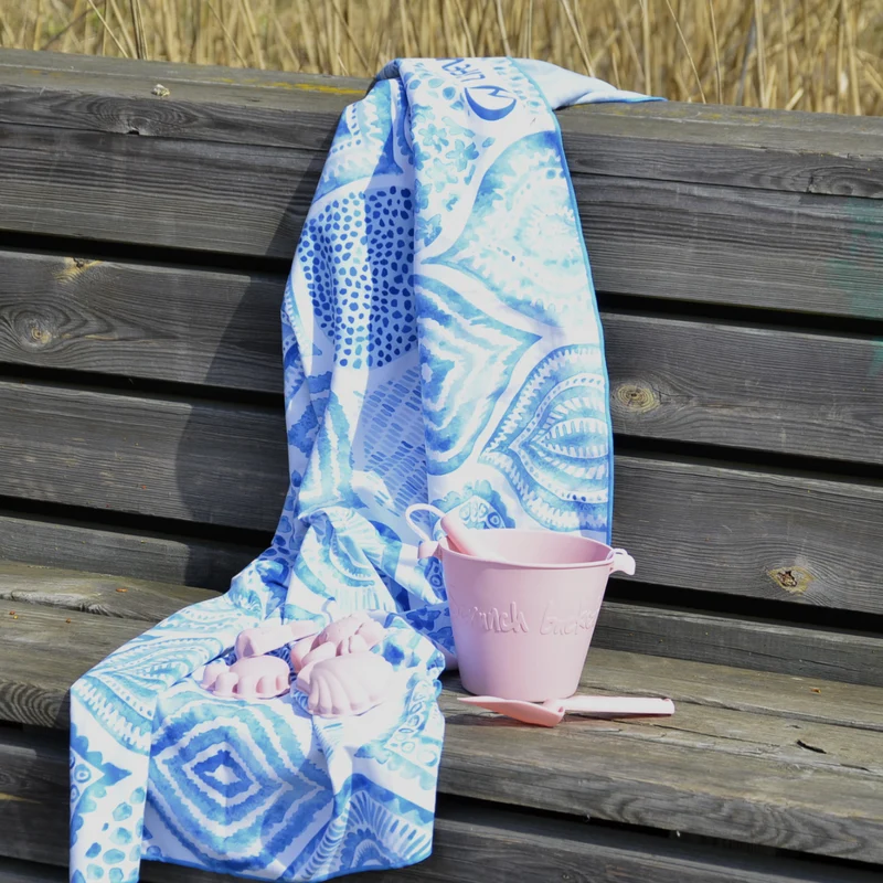 Zusammenklappbarer Eimer für Wasser und Sand – Puderrosa