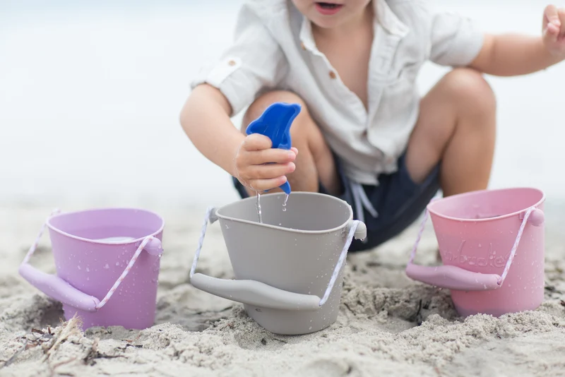 Sandspielzeugset mit Sieb – Puderrosa