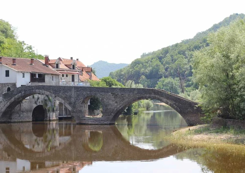 63799 Natur - Steinbrücke Puzzle