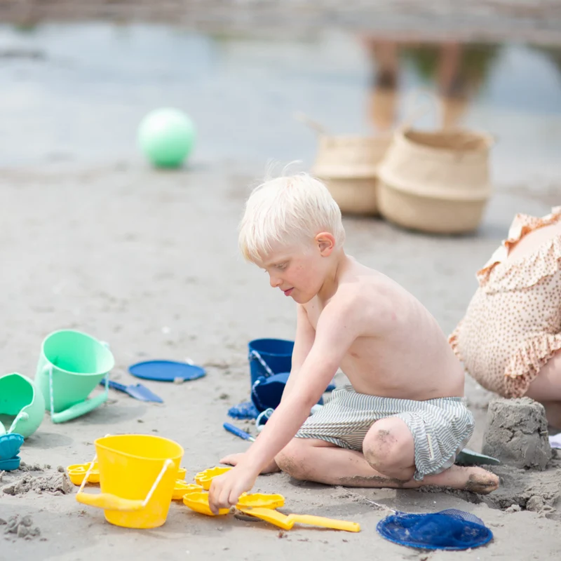 Zusammenklappbarer Eimer für Wasser und Sand – Senf