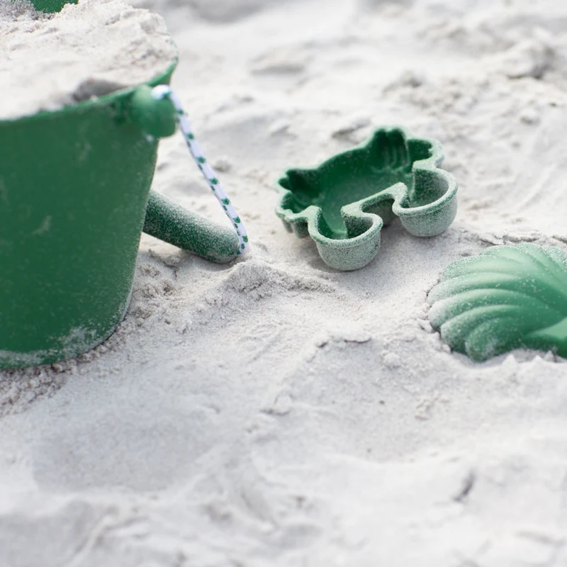 Zusammenklappbarer Eimer für Wasser und Sand – Dunkelgrün