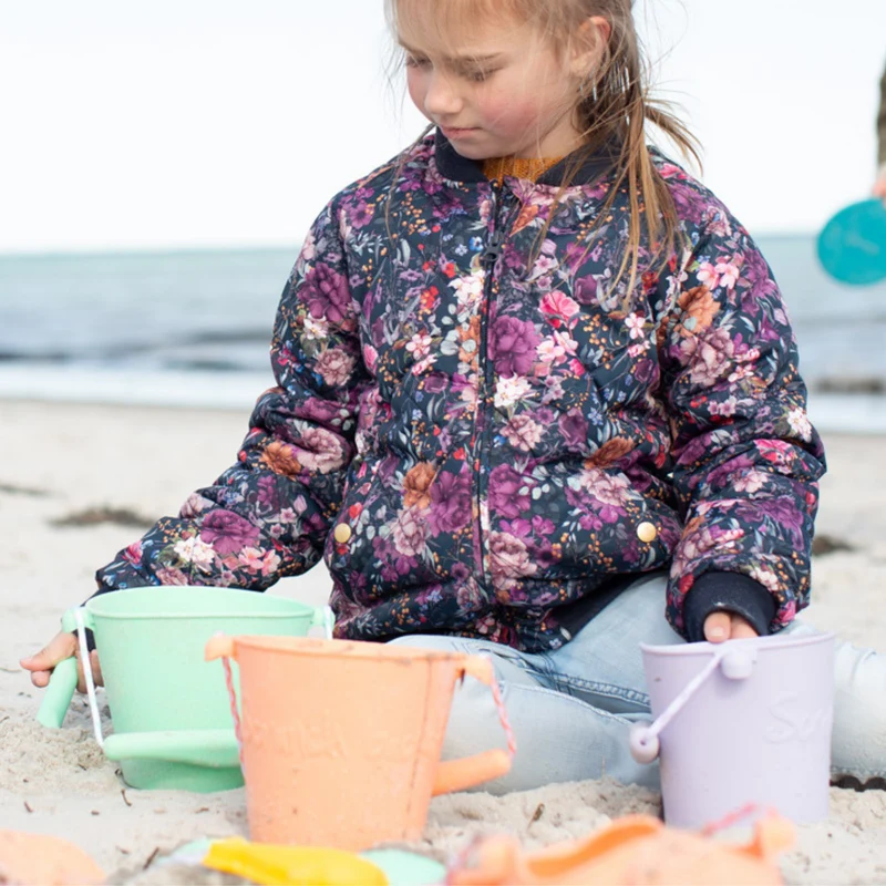 Zusammenklappbarer Eimer für Wasser und Sand – Koralle