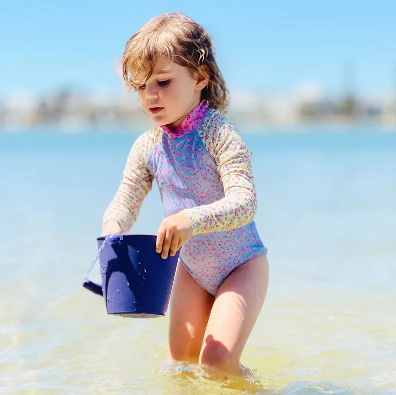 Zusammenklappbarer Eimer für Wasser und Sand – Violett