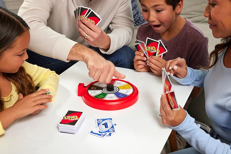 UNO - Spin Card Game