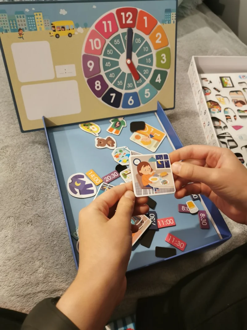 Magnetisches Puzzle – Uhren