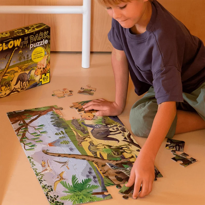 Im Dunkeln leuchtendes Puzzle – Dinosaurier 4+