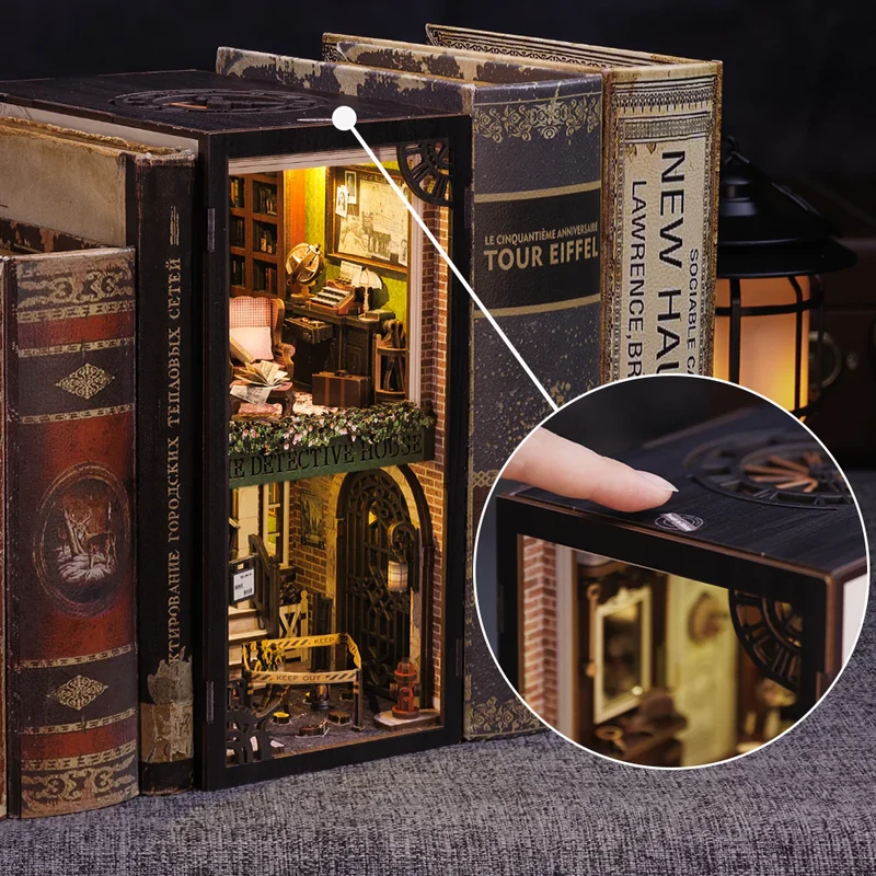 Book Nook - Rose Detective Agency (Wood)