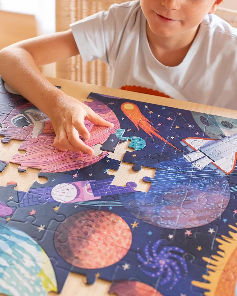 Im Dunkeln leuchtendes Puzzle – Sonnensystem 5+