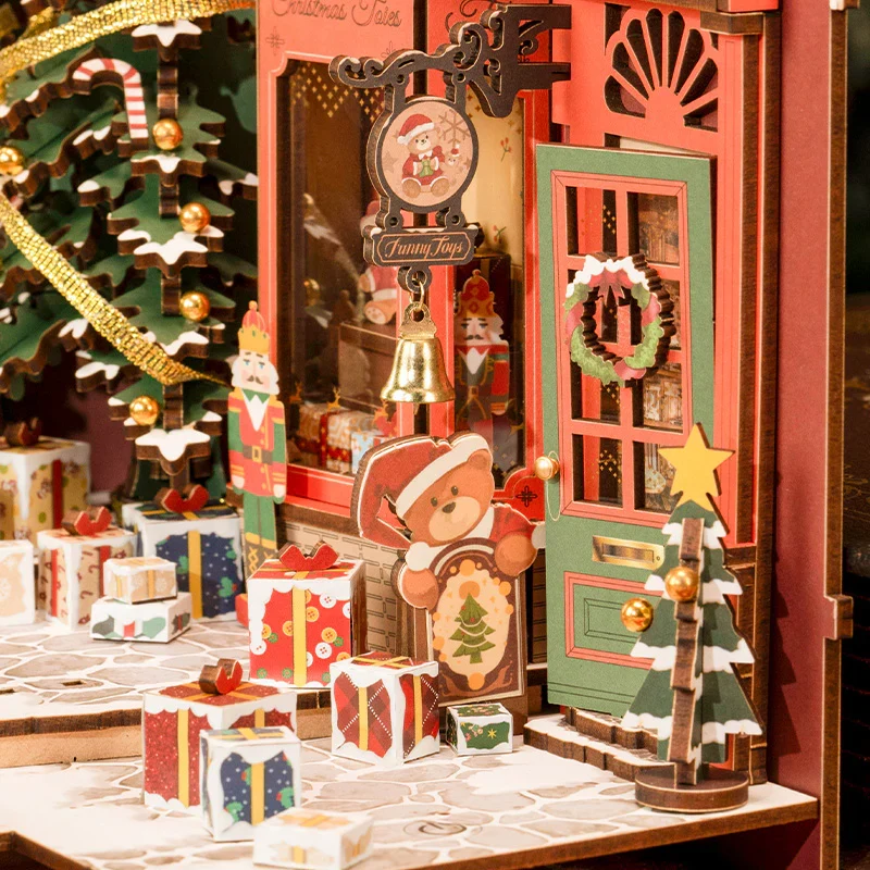 Book Nook - Christmas Street (Wood)