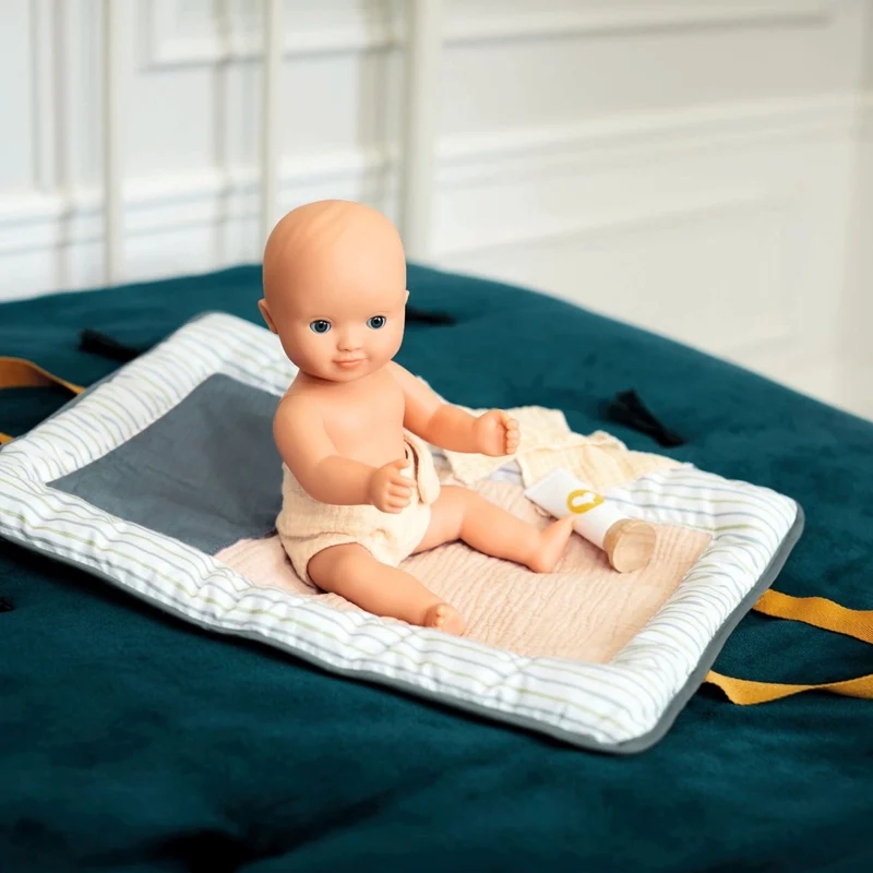 Tragbare Wickelunterlage für Puppen Pomea – Blauer Schmetterling