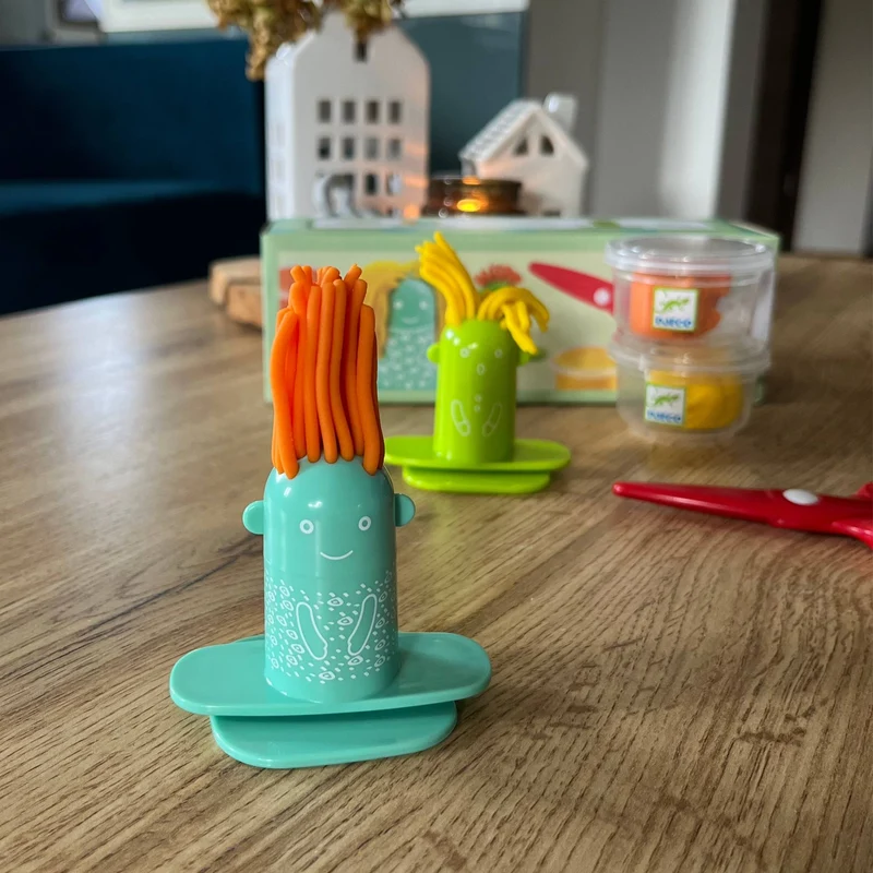Set mit Modelliermasse - Friseursalon