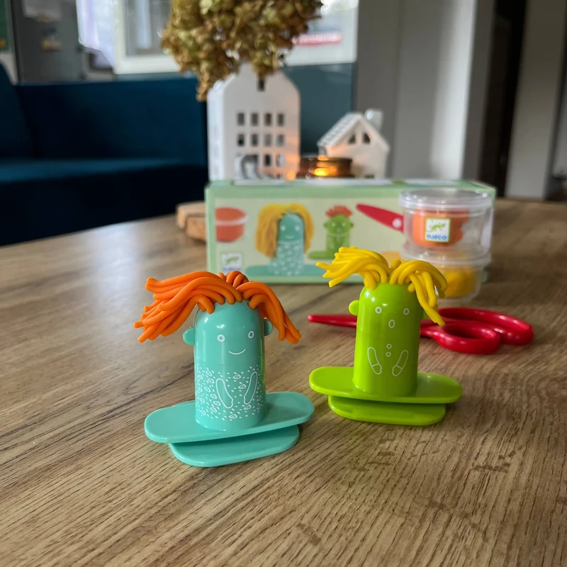 Set mit Modelliermasse - Friseursalon