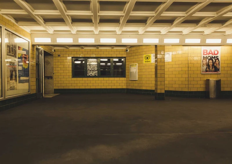 94884 Gebäude - U-Bahnstation Puzzle