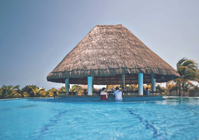 94511 Menschen - Poolbar Puzzle