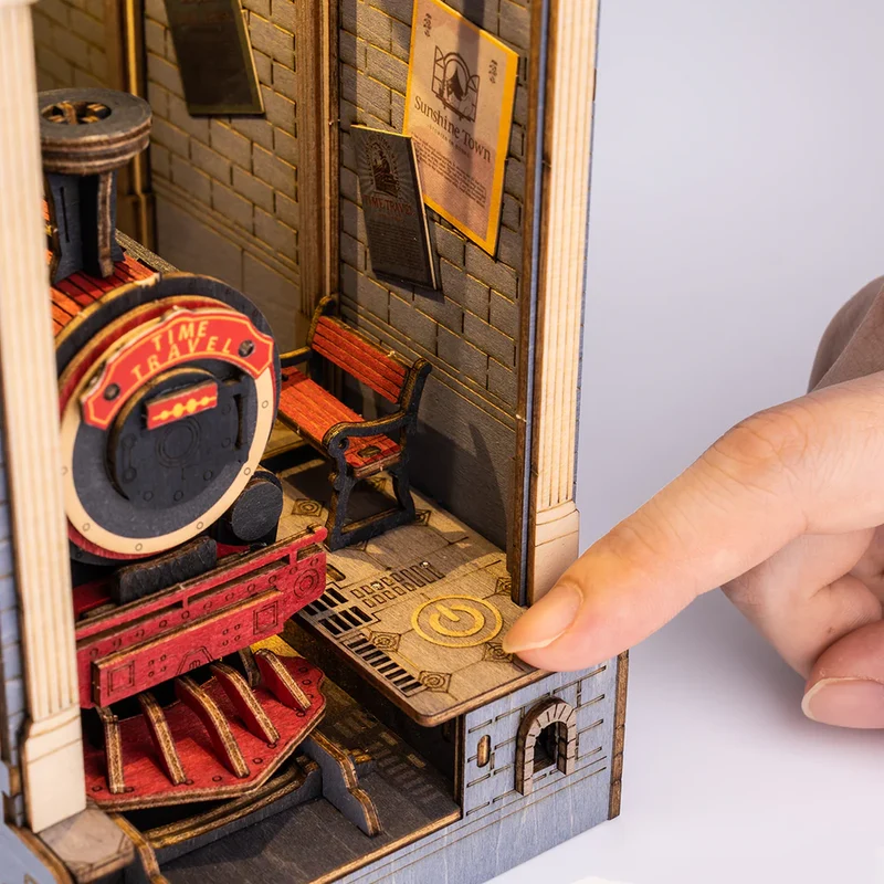 Book Nook - Time Travel (Wood)
